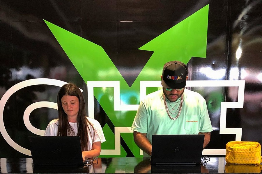 StockX (5) 900x600