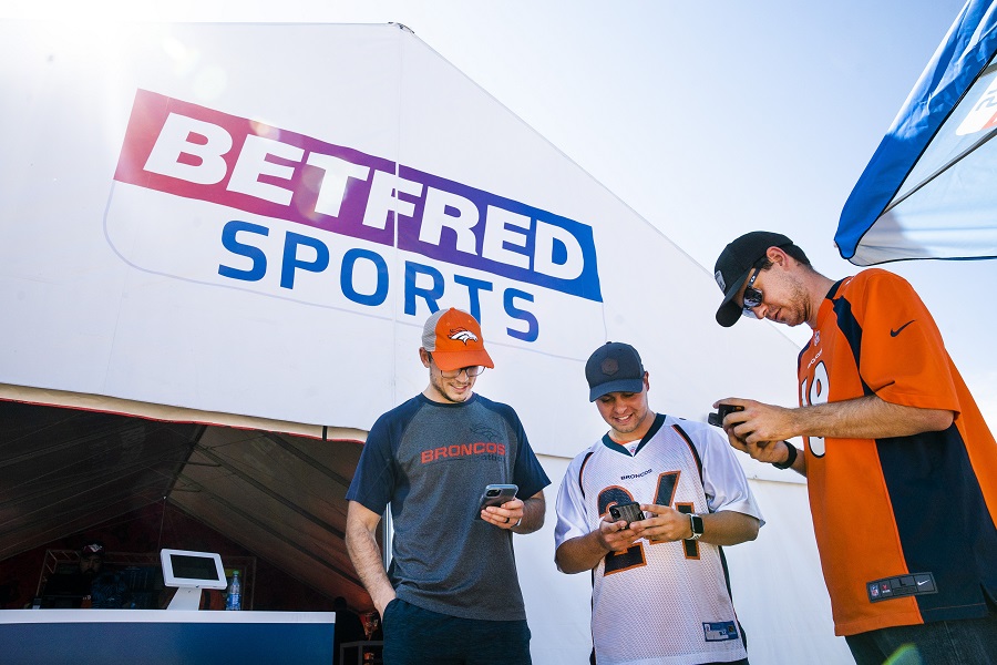 092621_Betfred_Broncos_Klann 002