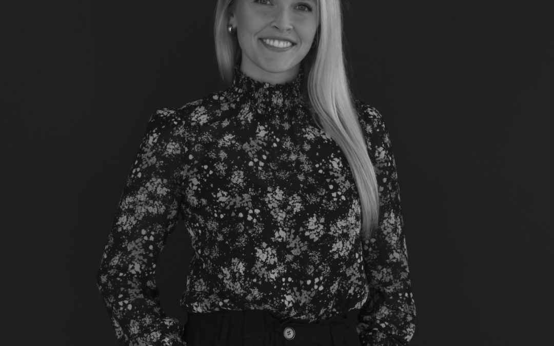 Maddi Hills Manager, Client Services